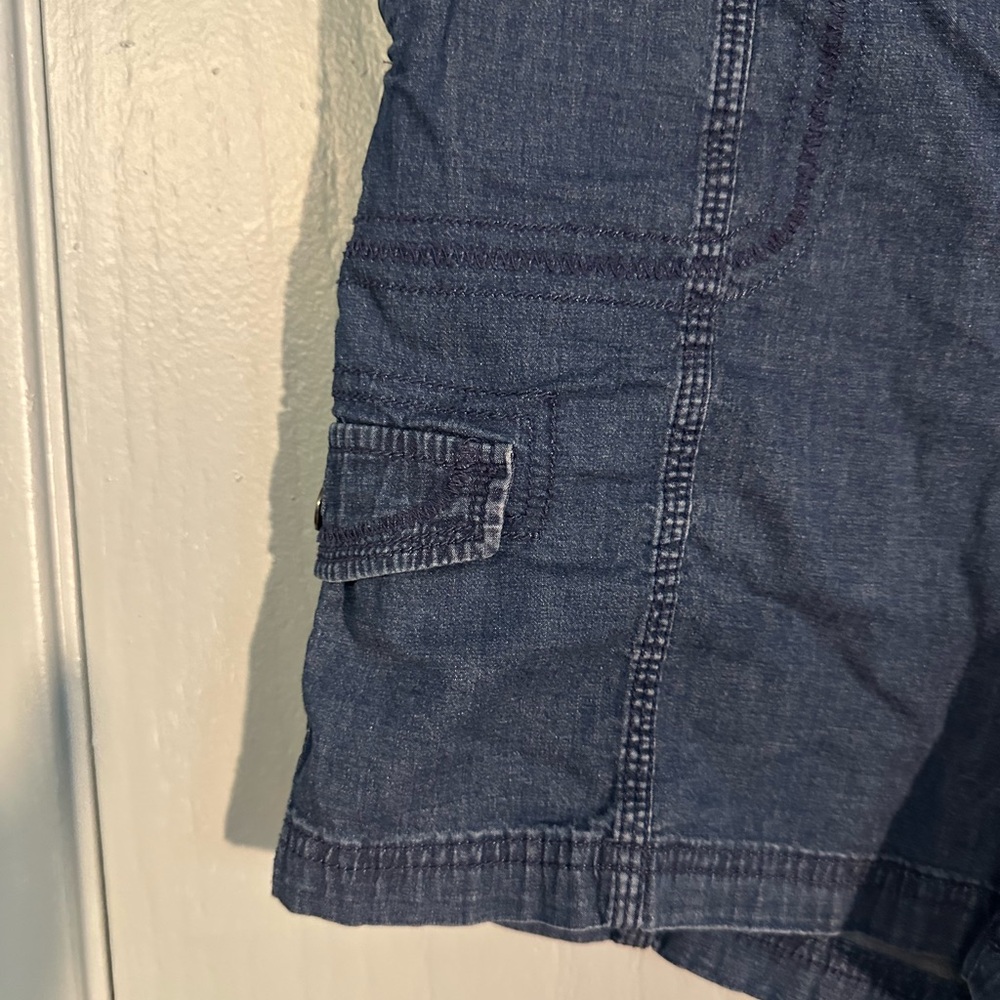 Style & Co women’s denim shorts, elastic waists, two front pockets, 10 - Picture 3 of 6